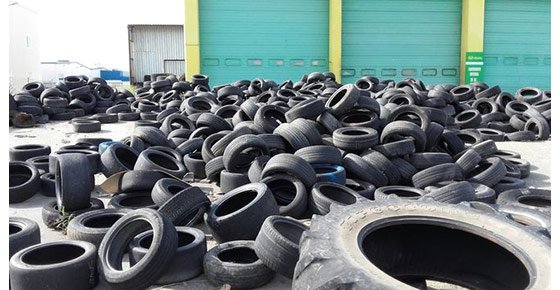 Neumáticos abandonados en el Polígono Industrial Camporroso de Alcalá de Henares (Foto: Europa Press)